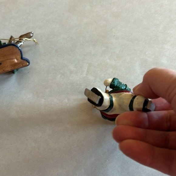 EUC Painted resin ornaments Sledding Girl & Skating Snowman Christmas decoration - Picture 10 of 13